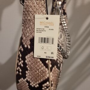 MK Python